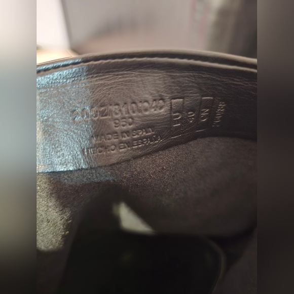 19 - Zara Black Over the Knee Boots - Picture 5 of 10